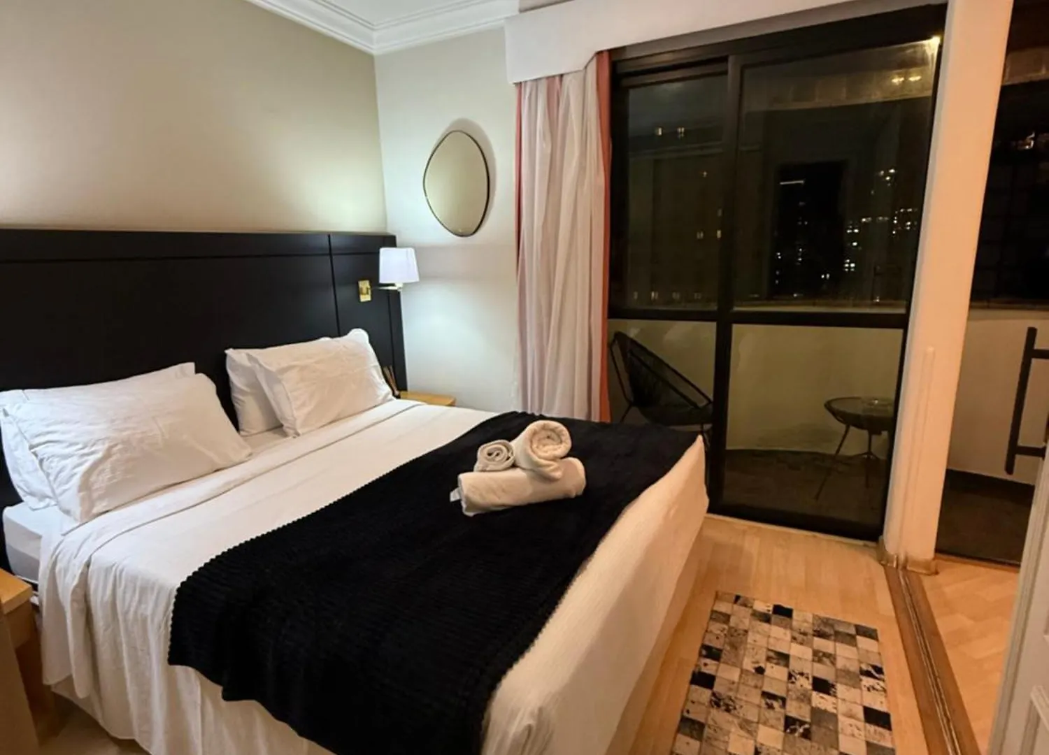 R Oscar Freire Premium Com Varanda Sao Paulo Brazil
